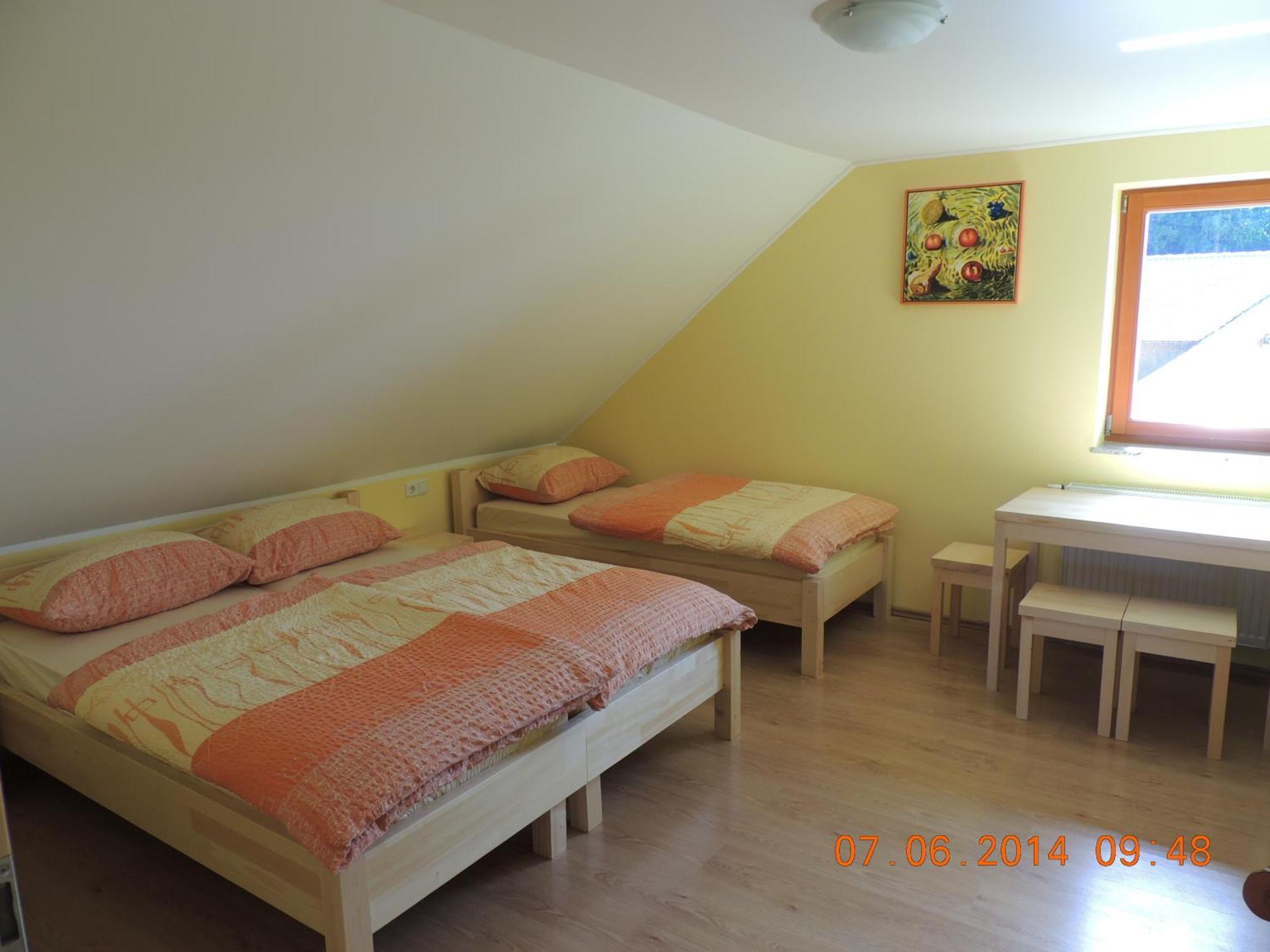 Guest House Pr Ambruzarju & Apartments Cerklje na Gorenjskem Camera foto