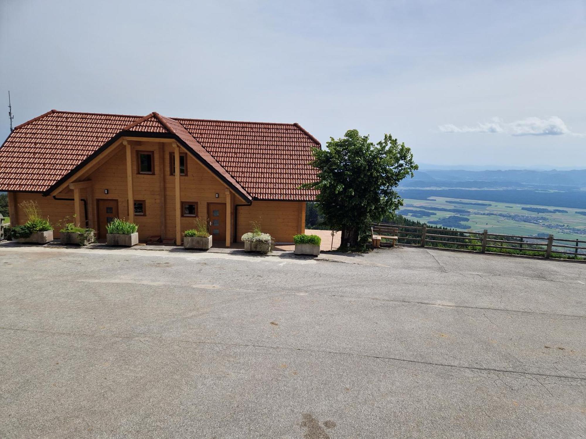 Guest House Pr Ambruzarju & Apartments Cerklje na Gorenjskem Camera foto